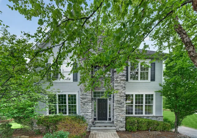 2nd image of 3 Braemar Wy, Highland Mills, NY 10930 | MLS# 997814