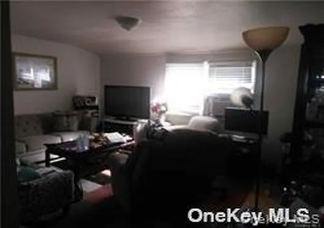 3rd image of 247 Oakley Ave, Hempstead, NY 11003 | MLS# 997827