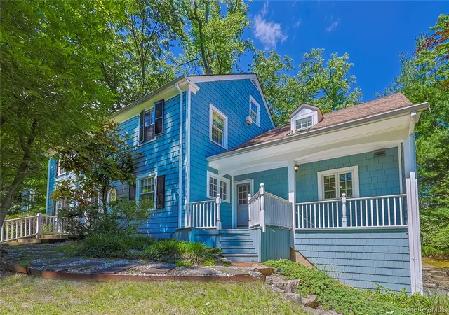 1st image of 4 N Ravine Rd, North Hempstead, NY 11023 | MLS# 997833