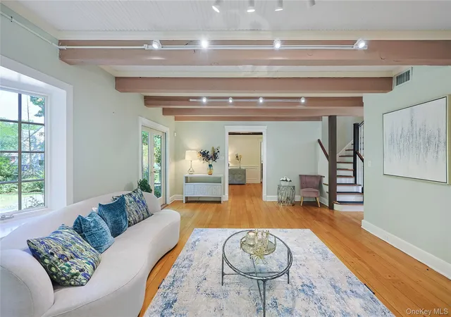5th image of 4 N Ravine Rd, North Hempstead, NY 11023 | MLS# 997833