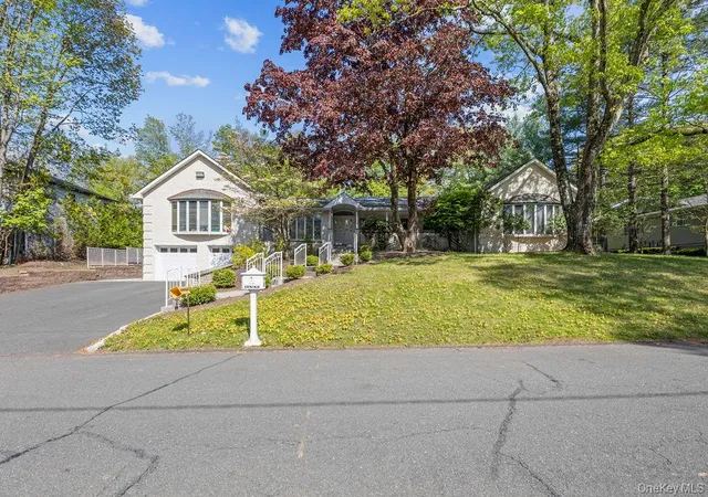 Photo 1 of Single family home for sale at 10 Elyise Rd, Monsey, NY 10952 | MLS# 997841 | Listing updated on 2026-05-19