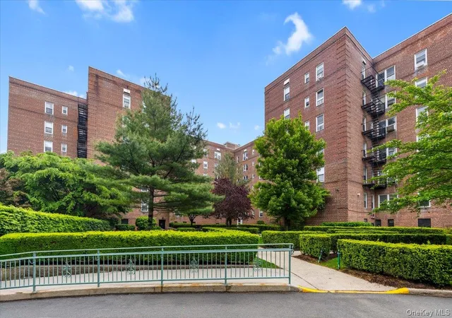 1st image of 5650 Netherland Ave #2E, Bronx, NY 10471 | MLS# 997844