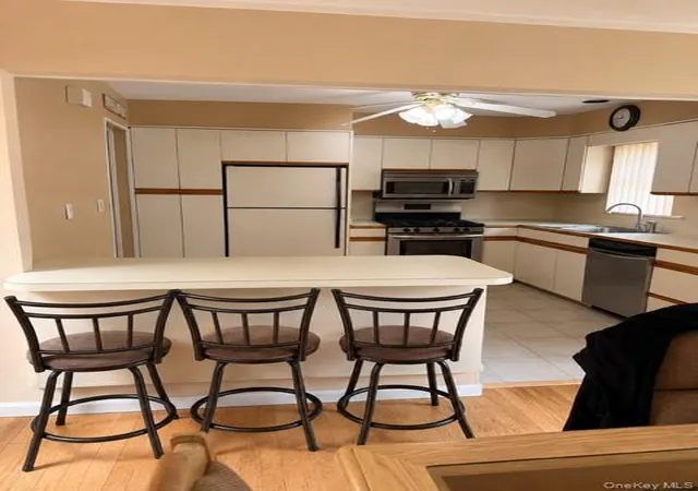 3rd image of 44 47Th St, Islip, NY 11751 | MLS# 997852