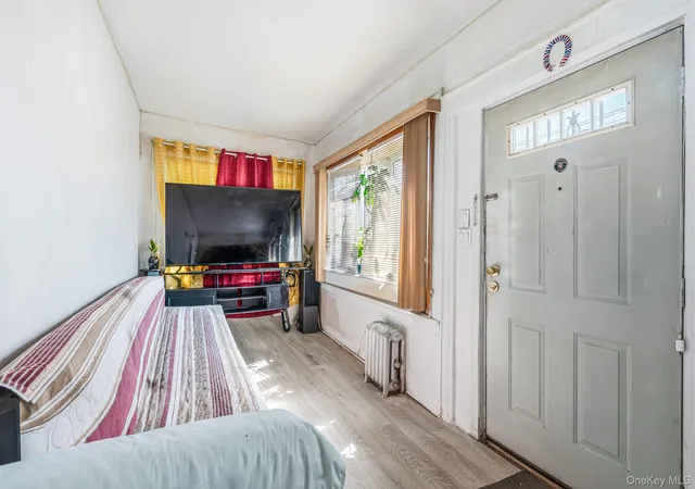 Photo 2 of Sale Pending at 18601 Nashville Blvd, New York, NY 11413 | MLS# 997909 | Listing updated on 2026-10-21