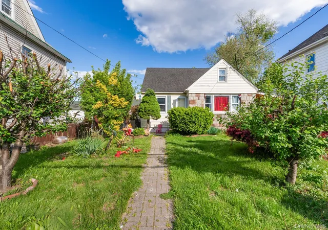 Homes for sale in Haverstraw, NY | 13 Westside Ave, Haverstraw, NY 10927 | MLS# 997972