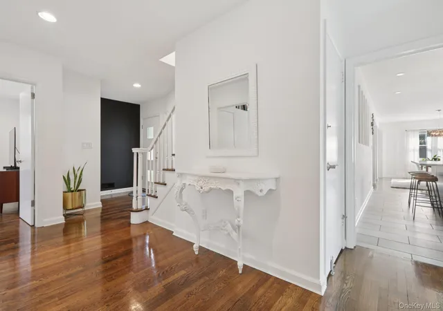 5th image of 187 Thornbury Rd, Scarsdale, NY 10583 | MLS# 997979
