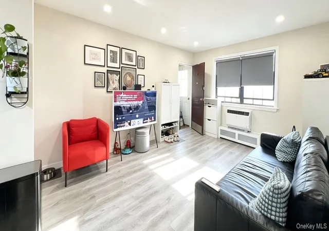 4th image of 6874 136Th St #A, Flushing, NY 11367 | MLS# 997985