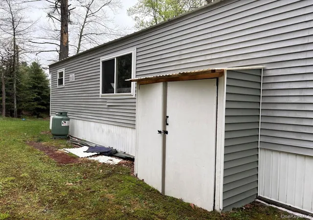 Homes for sale in Highland, NY | 39 Hartung Rd, Highland, NY 12743 | MLS# 998011