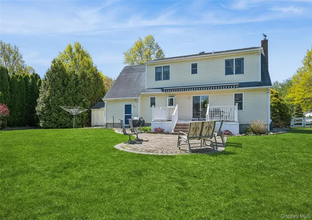 Homes for sale in Riverhead, NY | 82 Jakes, Riverhead, NY 11933 | MLS# 998012