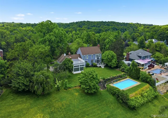 2nd image of 13 Spy Glass Ln, Staatsburg, NY 12580 | MLS# 998036