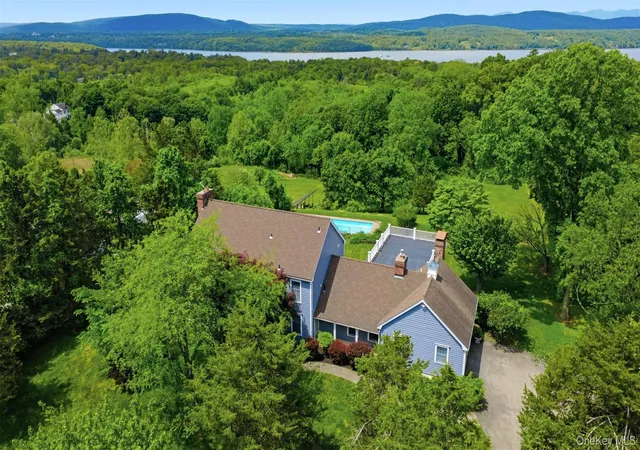 Photo 4 of Single family home for sale at 13 Spy Glass Ln, Staatsburg, NY 12580 | MLS# 998036 | Listing updated on 2026-07-16