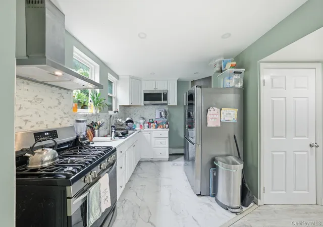 Photo 3 of Single family home for sale at 86 Marlborough Rd, Brooklyn, NY 11226 | MLS# 998056 | Listing updated on 2026-07-26