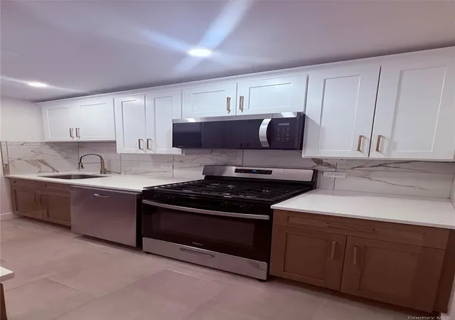 1st image of 665 Thwaites Pl #4N, Bronx, NY 10467 | MLS# 998079