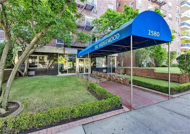 Photo 1 of Condo for sale at 2580 Ocean Pkwy #2K, Brooklyn, NY 11235 | MLS# 998082 | Listing updated on 2026-08-25