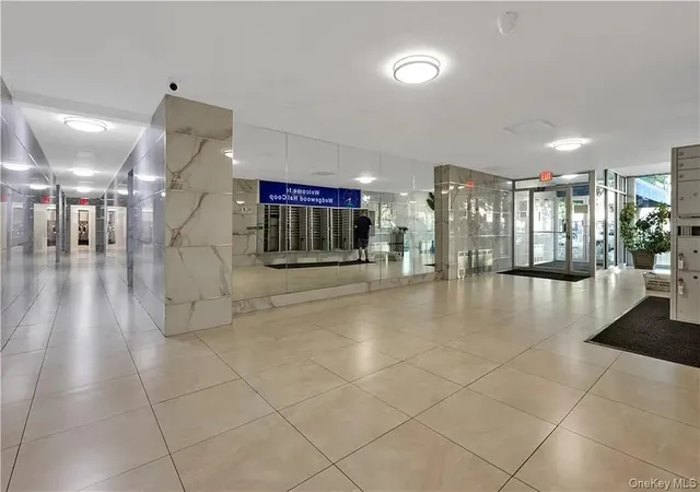 Photo 2 of Condo for sale at 2580 Ocean Pkwy #2K, Brooklyn, NY 11235 | MLS# 998082 | Listing updated on 2026-08-25