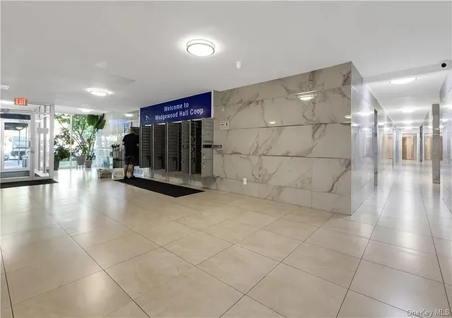 Photo 3 of Condo for sale at 2580 Ocean Pkwy #2K, Brooklyn, NY 11235 | MLS# 998082 | Listing updated on 2026-08-25