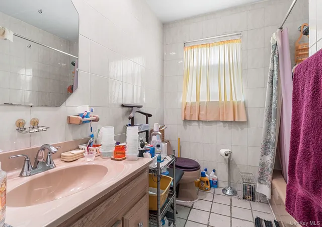 5th image of 12239 Long St, Jamaica, NY 11434 | MLS# 998085