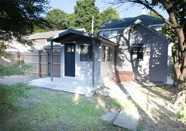 Photo 4 of Single family home for sale at 15 Charles, Rhinecliff, NY 12574 | MLS# 998103 | Listing updated on 2026-09-13