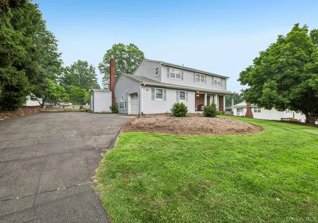 2nd image of 659 Andover Rd, Clarkstown, NY 10989 | MLS# 998115