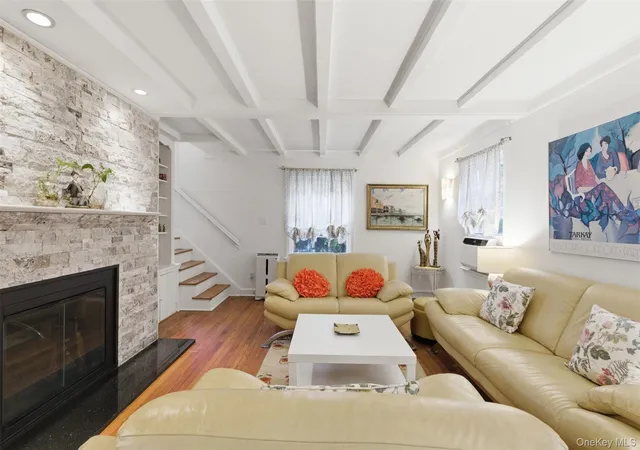 Photo 1 of Single family home for sale at 47 Onderdonk Ave, North Hempstead, NY 11030 | MLS# 998126 | Listing updated on 2026-09-14