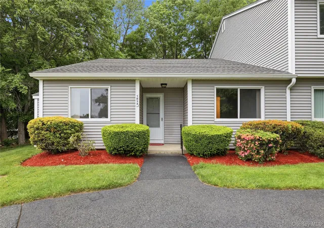 Homes for sale in Yorktown, NY | 185 Long Hill Dr #A, Yorktown, NY 10598 | MLS# 998129