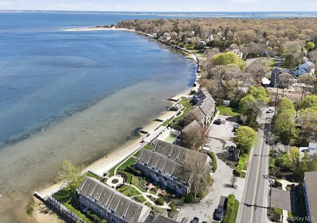 Homes for sale in Southampton, NY | 49 Canoe Pl Rd #416, Southampton, NY 11946 | MLS# 998154