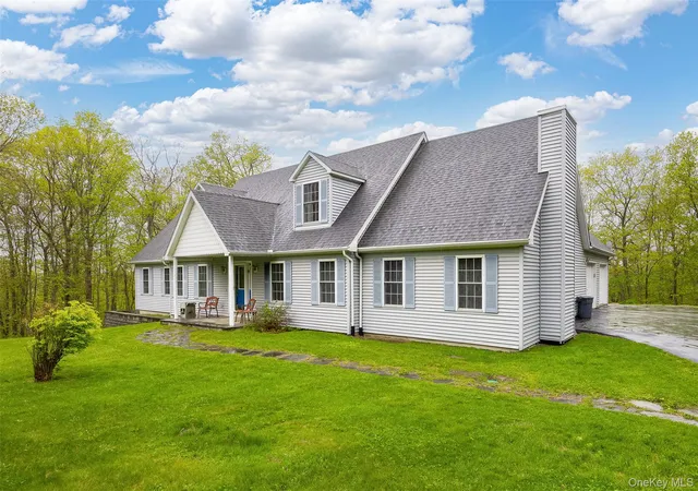 Homes for sale in East Fishkill, NY | 79 E Forest Trl, East Fishkill, NY 12531 | MLS# 998176