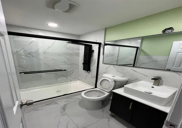 Photo 4 of House for sale at 2854 Briggs Ave, Bronx, NY 10458 | MLS# 998185 | Listing updated on 2026-09-22