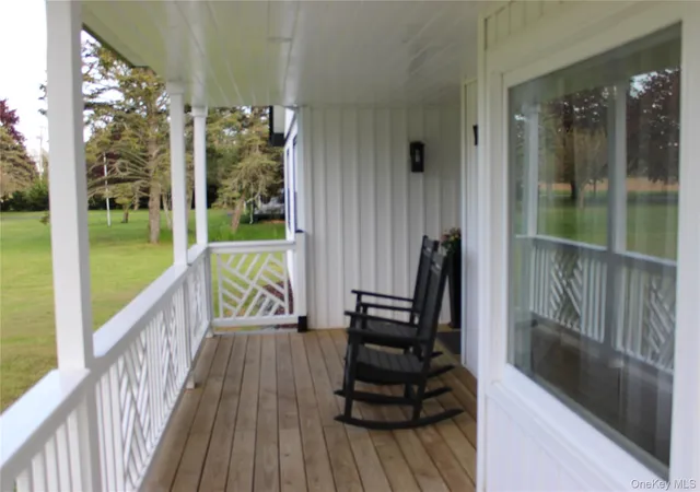 3rd image of 3715 Hortons Ln, Southold, NY 11971 | MLS# 998241