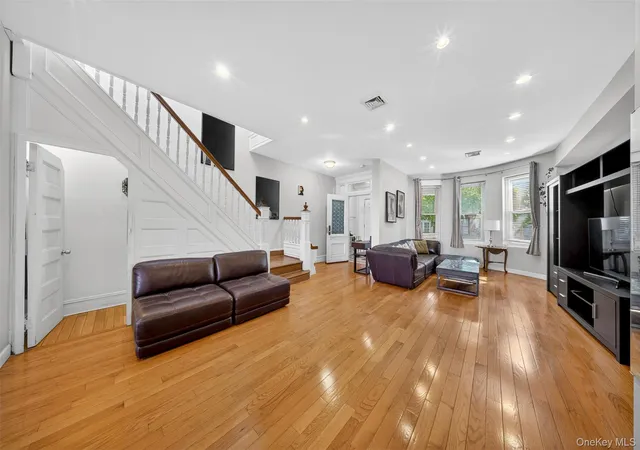 Photo 4 of Sale Pending at 8842 87th Street, New York, NY 11421 | MLS# 998289 | Listing updated on 2026-08-07