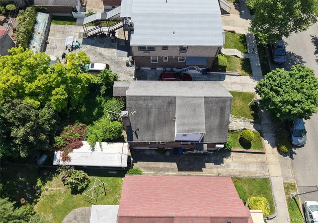 3rd image of 5017 190th St, Fresh Meadows, NY 11365 | MLS# 998303