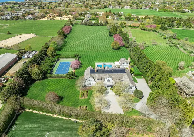 1st image of 672 Halsey Ln, Bridgehampton, NY 11932 | MLS# 998314