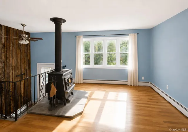 4th image of 191 Old Willets Path, Smithtown, NY 11787 | MLS# 998336