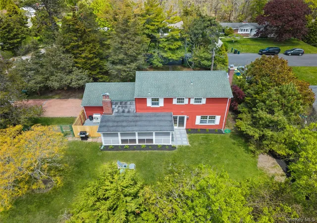 5th image of 2 Ludlow Ln, Hampton Bays, NY 11946 | MLS# 998353