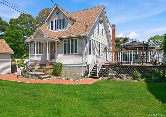 3rd image of 418 Myrtle Ave, West Islip, NY 11795 | MLS# 998406
