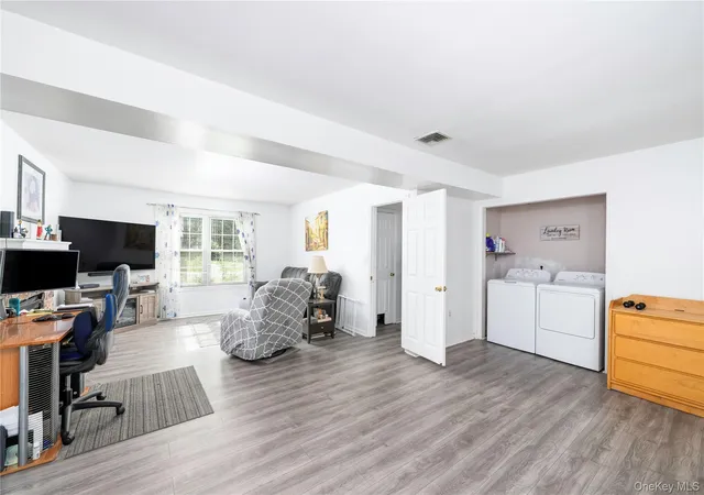 5th image of 44 Inwood Ave, Poughkeepsie, NY 12601 | MLS# 998409