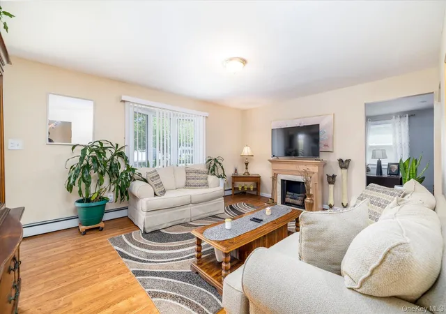 5th image of 265 W Windsor Pkwy, Oceanside, NY 11572 | MLS# 998412