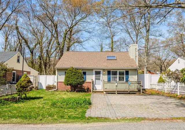 2nd image of 92 Wauwepex Trl, Ridge, NY 11961 | MLS# 998487