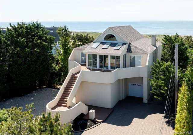 1st image of 373 Dune Rd, Southampton, NY 11978 | MLS# 998516
