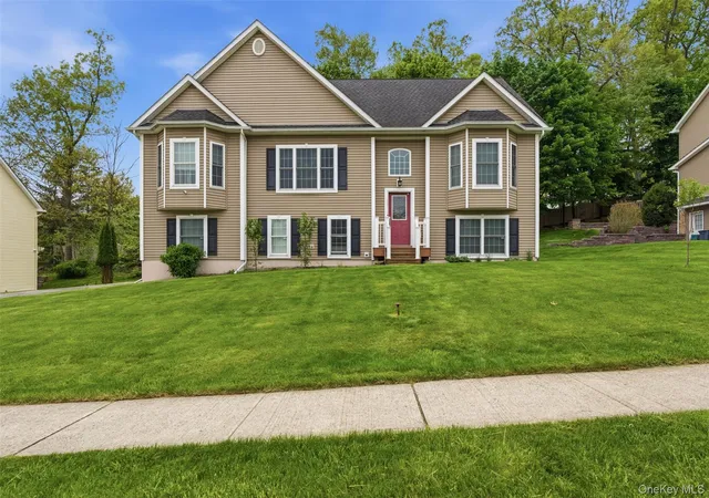 2nd image of 10 Village Gate Wy, Monroe, NY 10950 | MLS# 998546