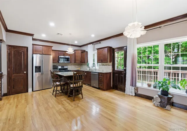 5th image of 10 Village Gate Wy, Monroe, NY 10950 | MLS# 998546