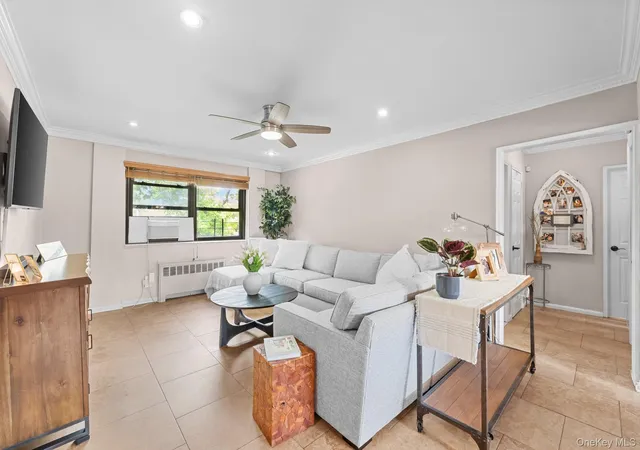 4th image of 81-16 155, New York, NY 11414