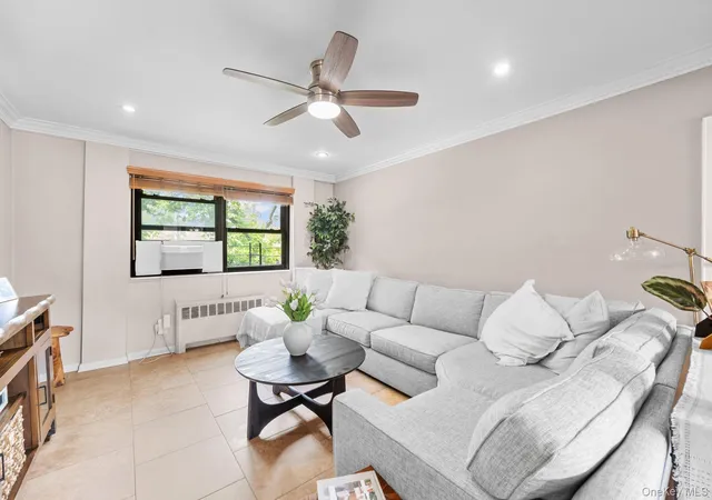5th image of 81-16 155, New York, NY 11414