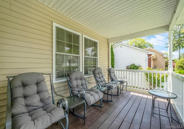 5th image of 72 Rushmore St, Huntington Station, NY 11746 | MLS# 998588