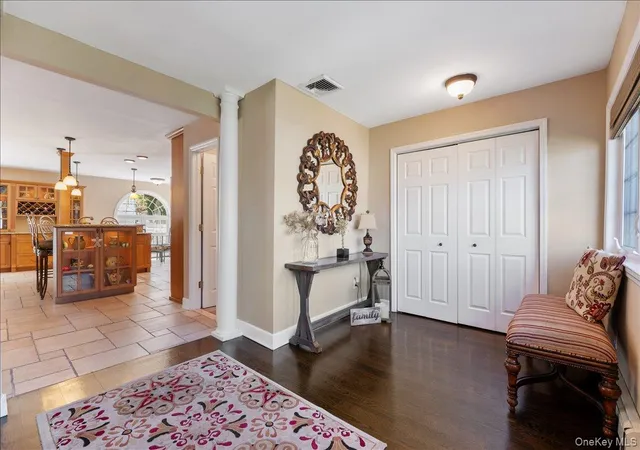 4th image of 157 Manor St, Oyster Bay, NY 11803 | MLS# 998615