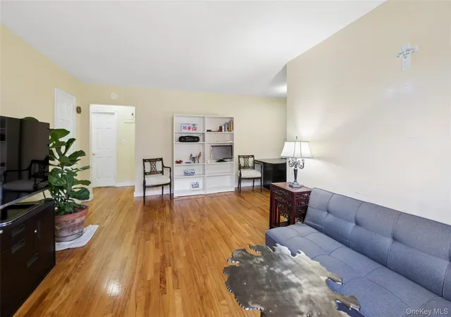 3rd image of 196-30 67th Ave, New York, NY 11365