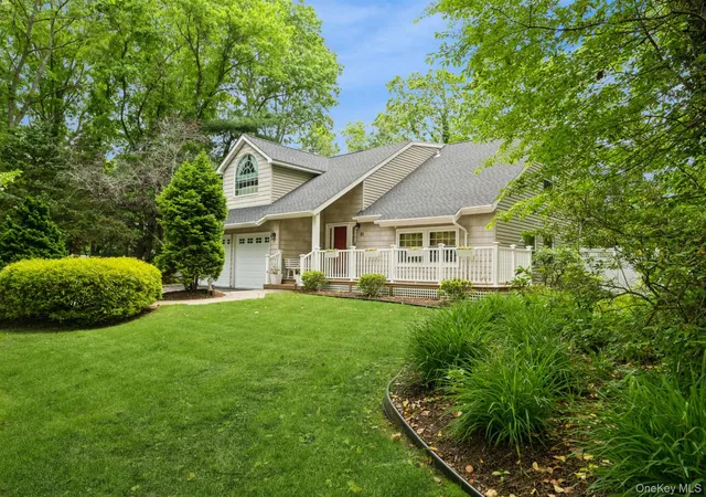 Photo 3 of Sale Pending at 51 Chelsea Dr, Mount Sinai, NY 11766 | MLS# 998677 | Listing updated on 2026-06-16