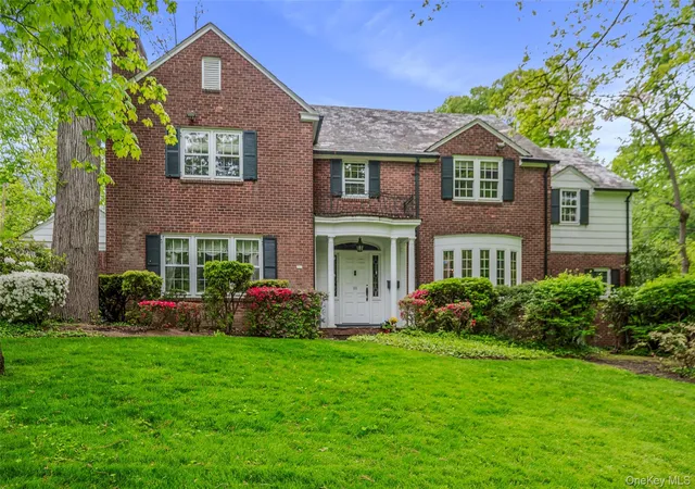 Photo 1 of Mansion for sale at 111 Clent Rd, North Hempstead, NY 11021 | MLS# 998698 | Listing updated on 2026-09-13