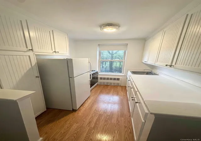 2nd image of 4295 Webster Ave #4A, New York, NY 10470 | MLS# 998799
