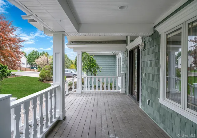 3rd image of 6 Robert Ct, Brookhaven, NY 11934 | MLS# 998861
